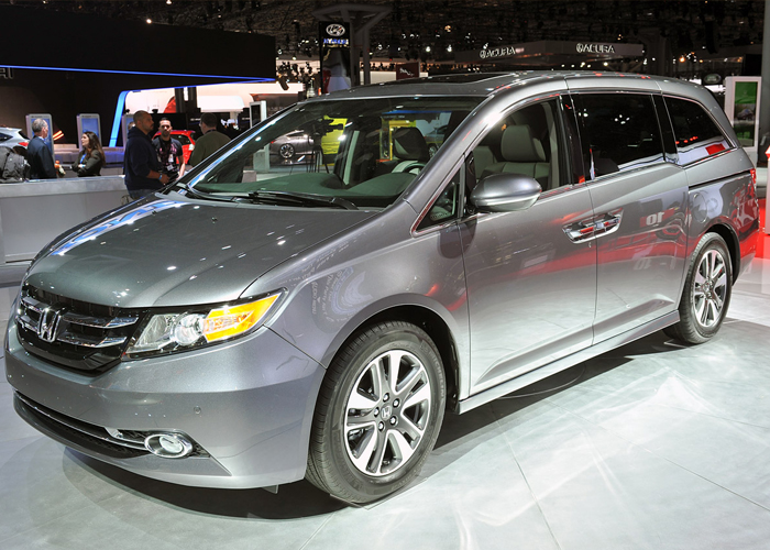 هوندا اوديسي 2015 بالتطويرات الجديدة “صور واسعار ومواصفات” Honda Odyssey