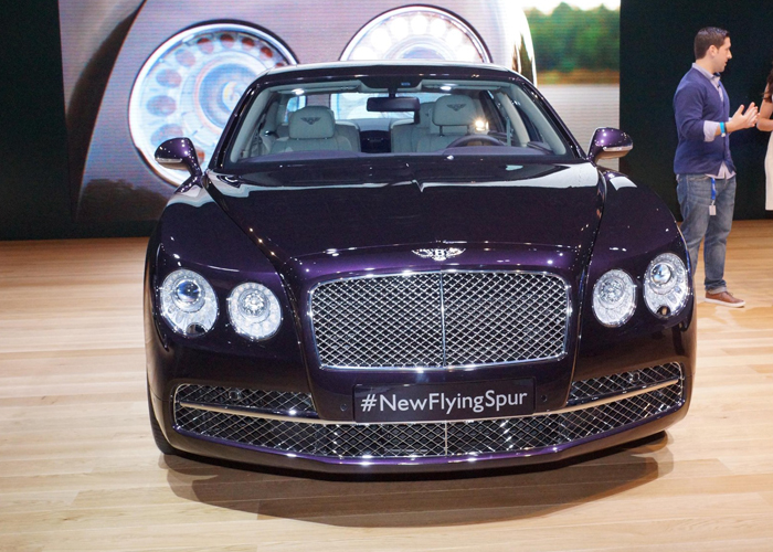 بنتلي فلاينج سبير V8 2015 الجديدة تصل الى دول الخليج "مواصفات وصور" Bentley Flying 8