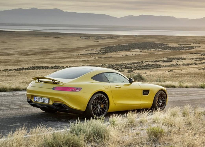 "بالصور" مرسيدس AMG GT 2016 تطرح الألوان المتوفرة لسيارتها الجديدة 6