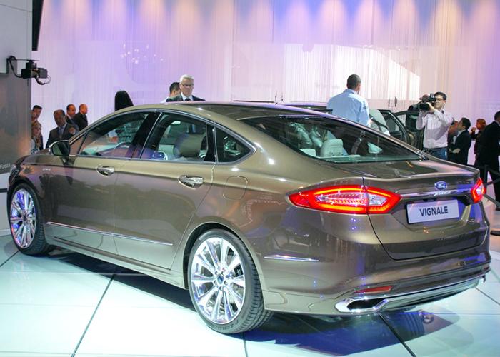 فورد مونديو 2015 تحصل على تطويرات جديدة “صور ومواصفات” Ford Mondeo