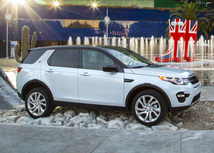 لاند روفر تكشف عن مواصفات “ديسكفري 2015” الرياضية الجديدة Land Rover Discovery