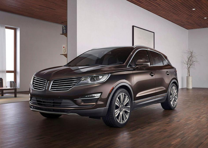 لينكولن MKC 2015 تحصل على تطويرات جديدة داخلية وخارجية Lincoln MKC