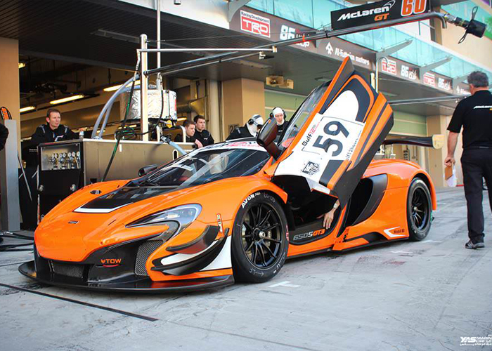 "بالصور" ابوظبي تشهد اول انطلاق رسمي لسيارة ماكلارين 650S GT3 الجديدة 7