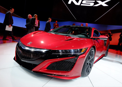 هوندا اكورا NSX تظهر بتغيير في تصميمها وبمحرك V6 وقوة 550 حصاناً Acura 2016