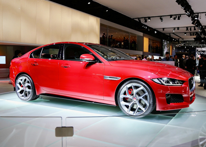 جاكوار اكس ايه 2017 بمحرك V6 وقوة 340 حصاناً "تقرير ومواصفات وصور" Jaguar XE 2