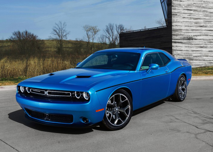 دودج تشالنجر 2015 كوبيه الجديدة كلياً تظهر اخيراً وتتألق صور ومواصفات Dodge Challenger