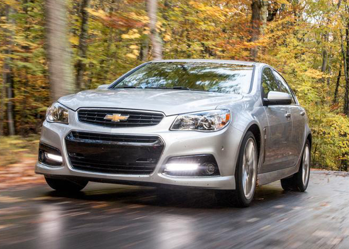 اخبار عن تزويد شيفرولية اس اس 2015 بناقل حركة يدوي جديد Chevrolet SS 11