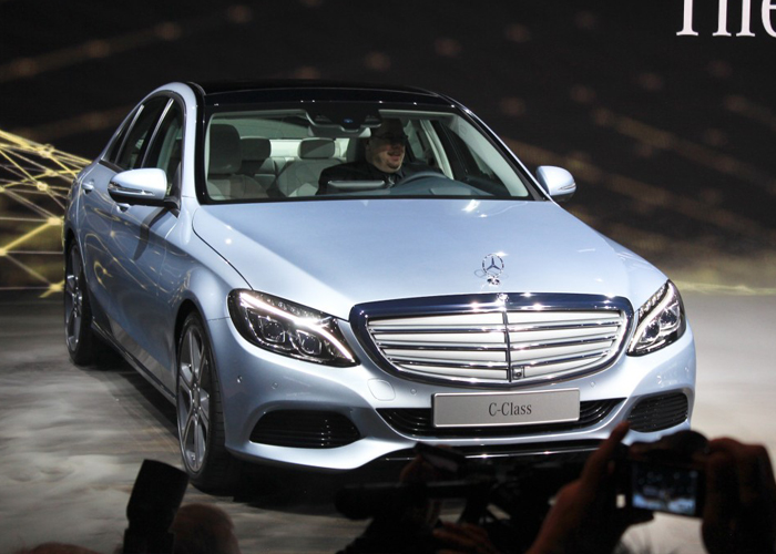 مرسيدس سي كلاس 2015 الجديدة تظهر اخيراً صور ومواصفات Mercedes-Benz C-Class 2