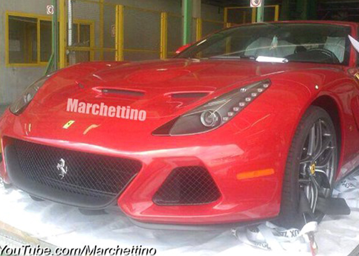 التقاط اول صور لوصول اول فيراري One-Off SP الجديدة الى امريكا Ferrari's New 6