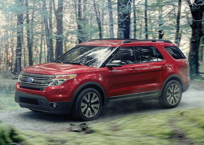 فورد اكسبلورر 2015 بالشكل الجديد مع الوان وميزات XLT وشكل جديد Ford Explorer