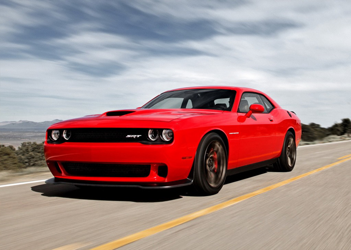 دودج تشالنجر SRT 2015 هيلكات الجديدة تنتج قوة 707 حصان Dodge Challenger 2